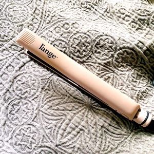 L’ange Hair flat iron/straightener. Good condition only used a few times.
